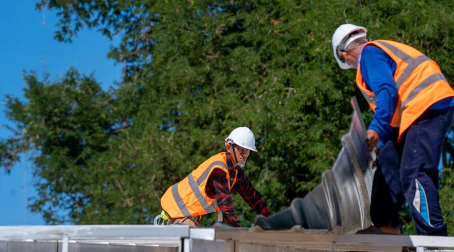 Professional gutter cleaning in La Belle, PA